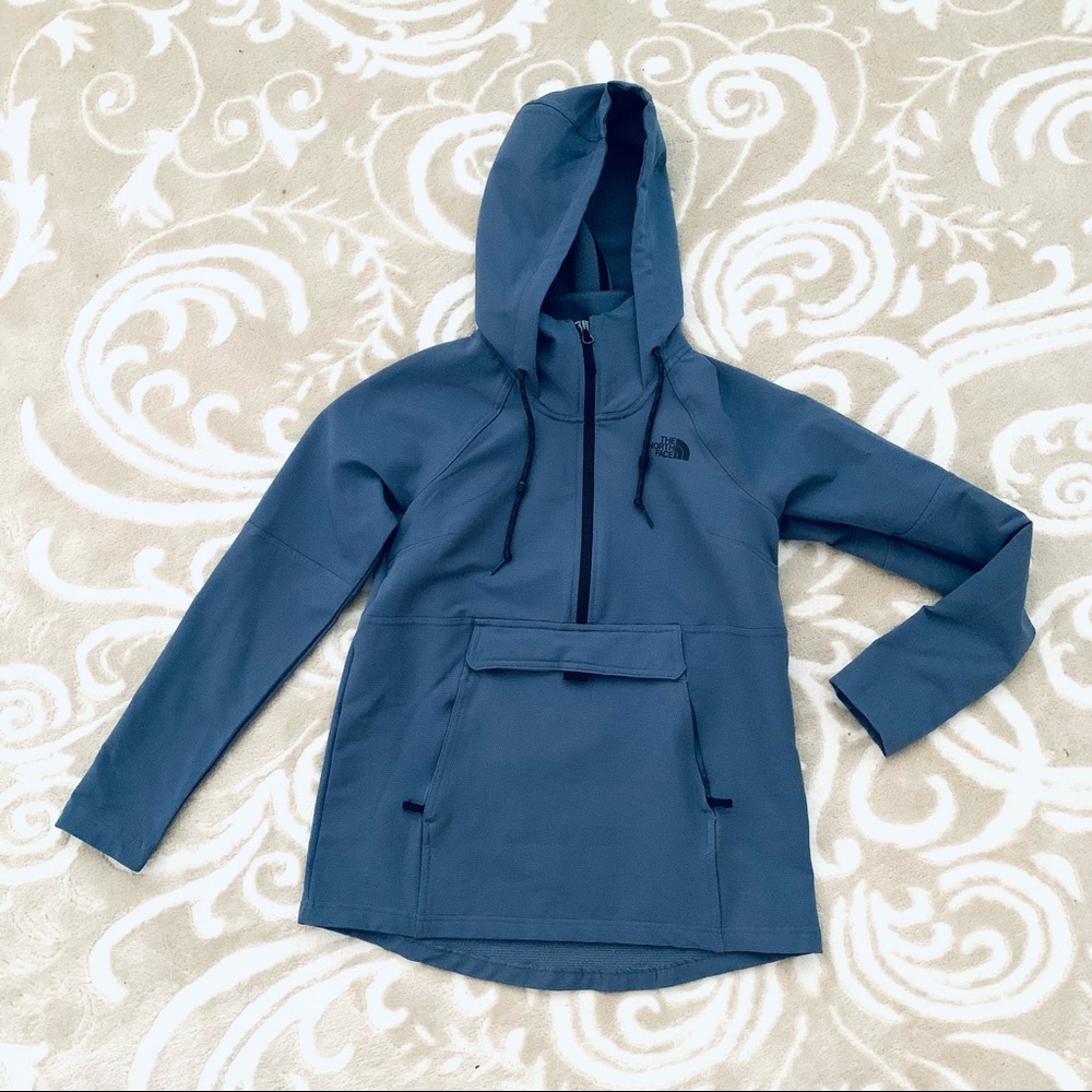 The North Face women’s half zip pullover jacket XS